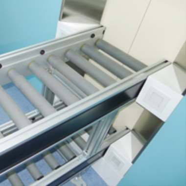Roller conveyor: a complete warehouse guide